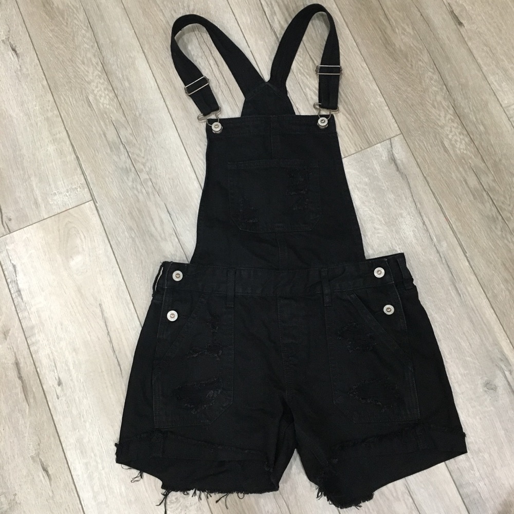 Hollister distressed overall shorts